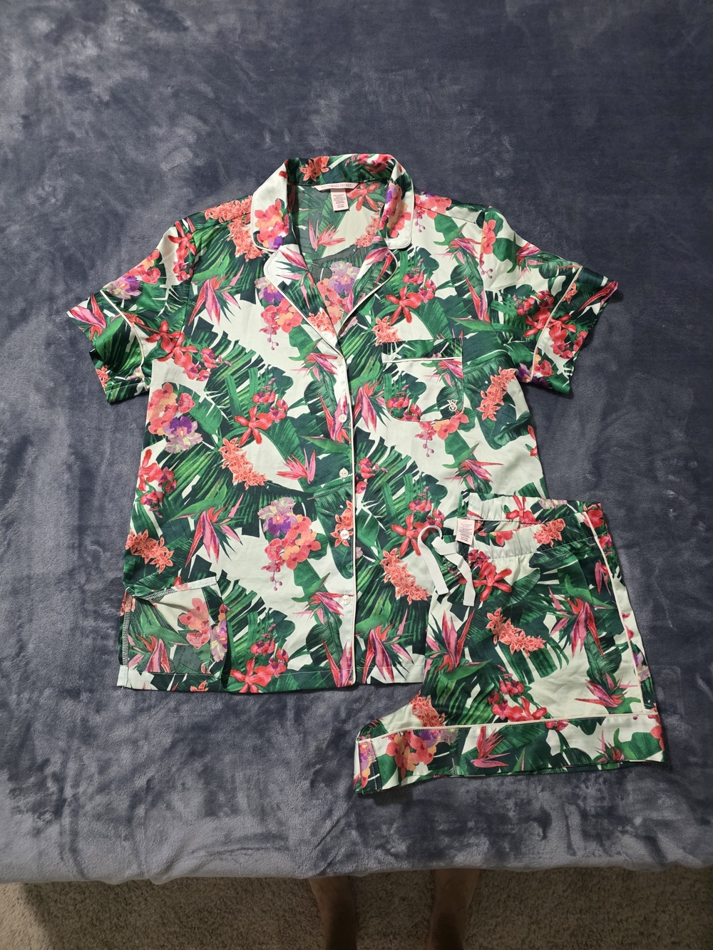 Victoria's Secret Tropical Hawaiian Satin Short Set Green and Pink